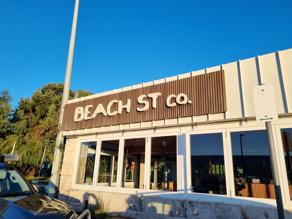 Beach Street café