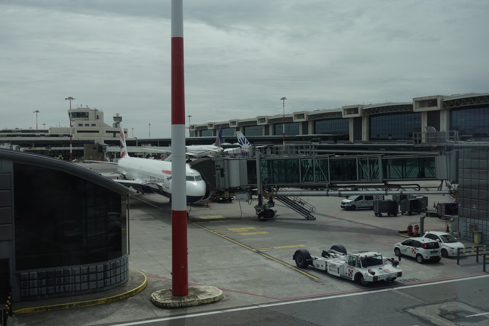 Gate 51 at MXP