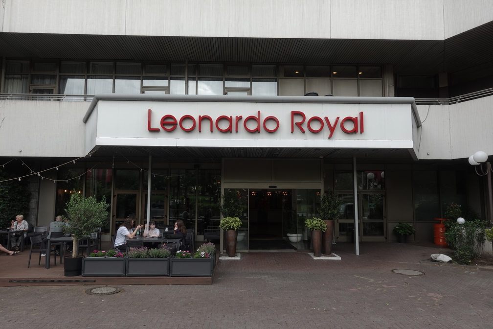 Leonardo Royal entrance